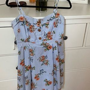 Dress with floral details